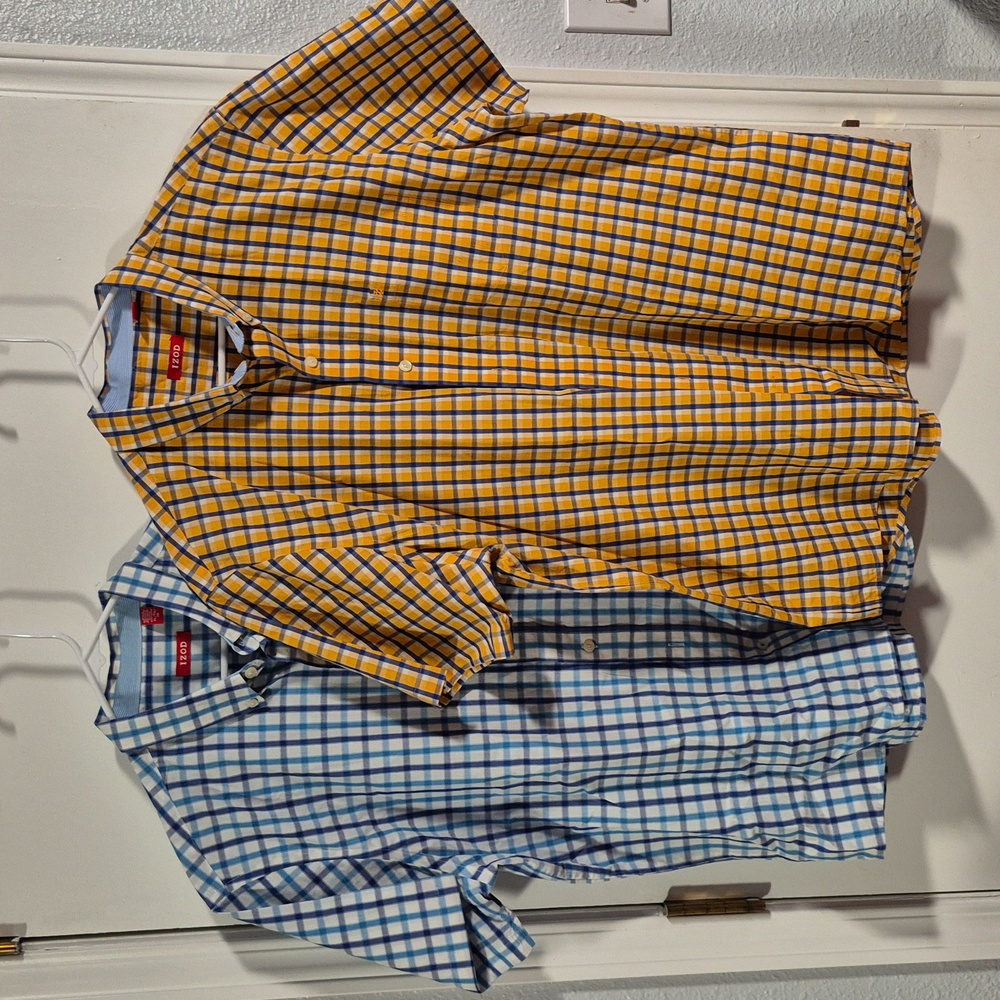 Lot of 2 Izod, Xl shirts